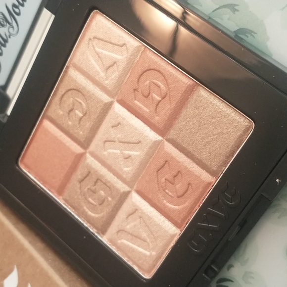 Gwen Stefani highlighter Homegrown Glow - Picture 3 of 4